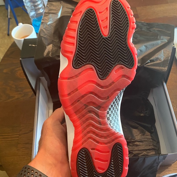 Air Jordan XI low size 12 - Picture 8 of 13